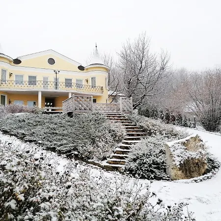 Panorama Birtok - Wellness Panzio, Konferencia Es Rendezvenykoezpont Bed & Breakfast Győrújbarát