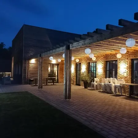Frühstückspension Panorama Birtok - Wellness Panzio, Konferencia Es Rendezvenykoezpont Győrújbarát